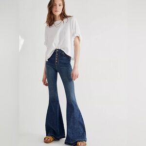 Free People We The Free Irreplaceable Flare Jeans | US 25